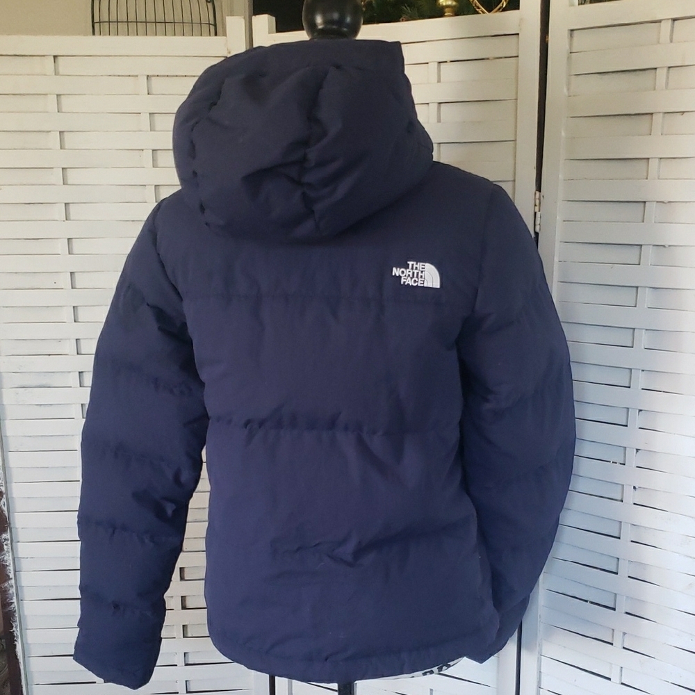 The North Face Women's Navy Puffer Jacket - Picture 3 of 8